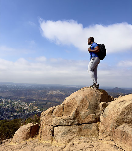 Hiking Essentials for Beginners | A Complete Guide to Starting Your Adventure