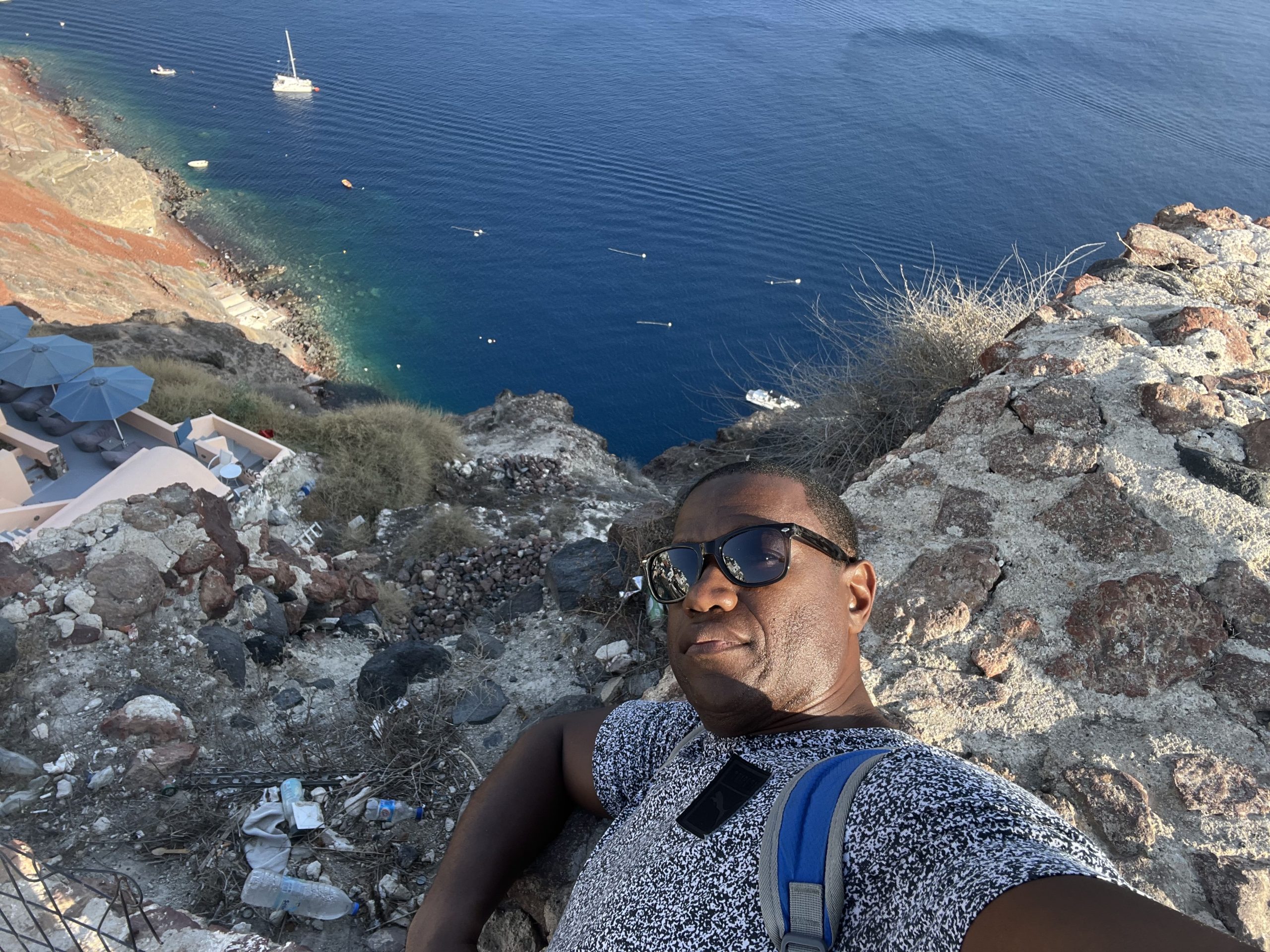 10 Must-Do Things in Santorini