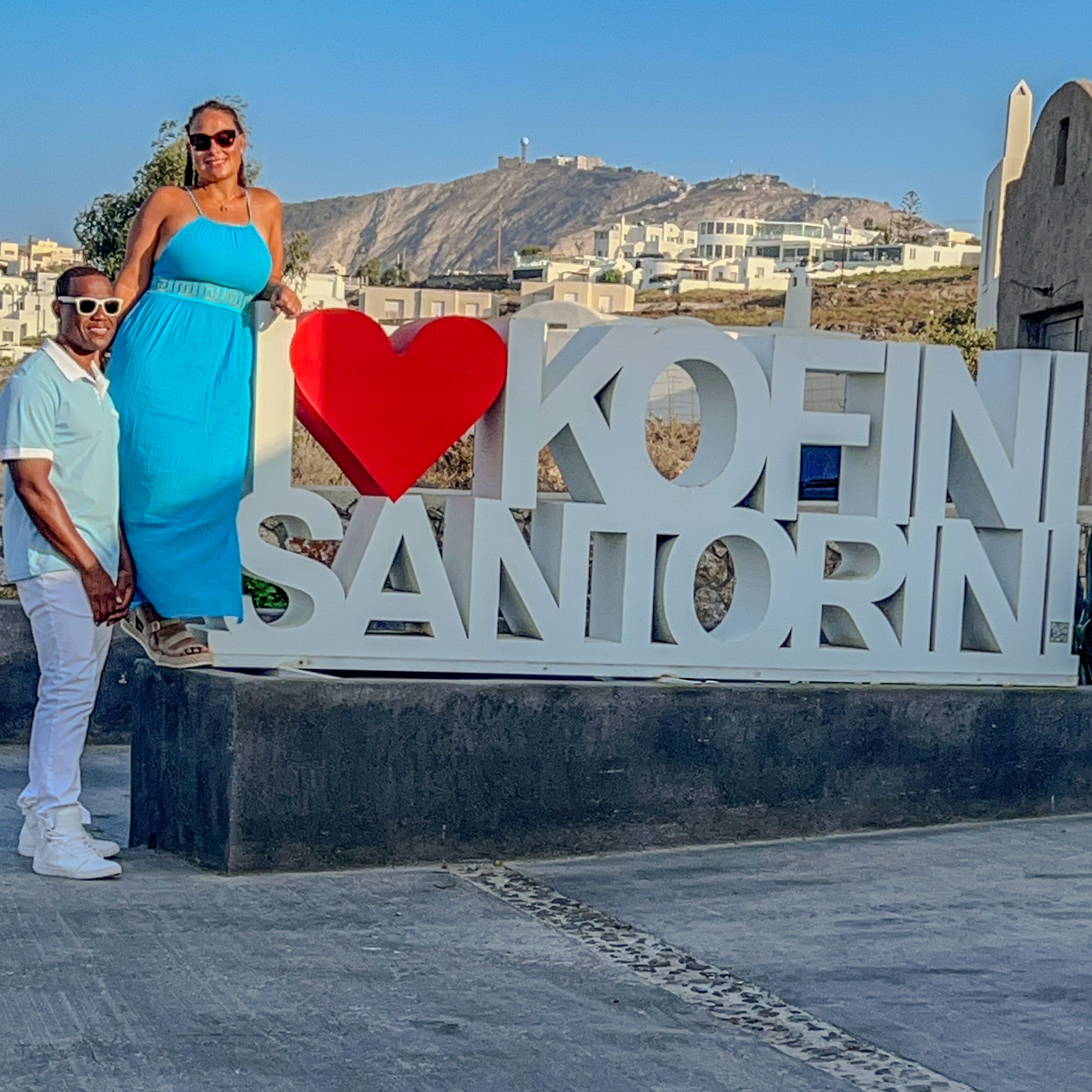Best Luxury Experiences in Santorini