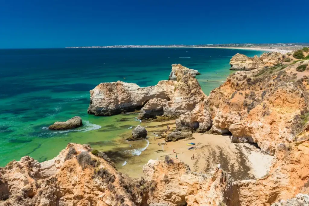 Best Time to Visit Portugal for Beaches, Food & Sightseeing